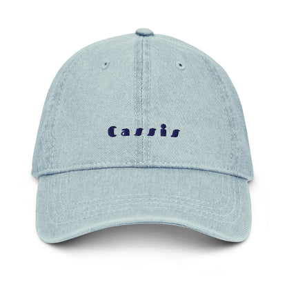Cassis light denim cap with bold navy embroidery