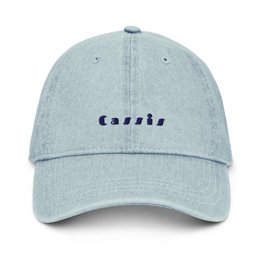 Cassis light denim cap with bold navy embroidery