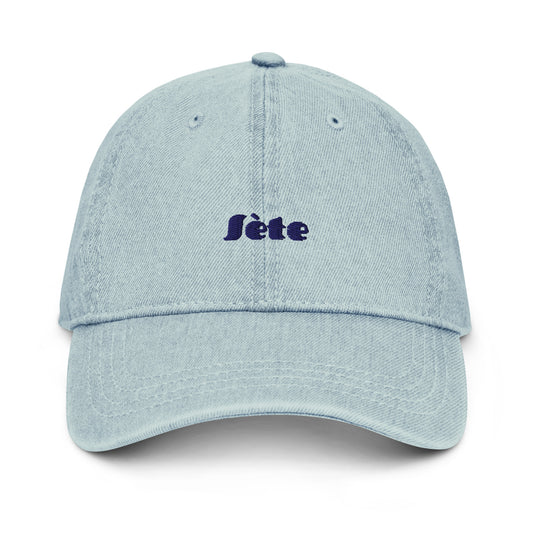 Sète light denim cap with bold embroidered text